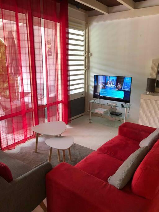 Nogent Sainte-Rose: Villa Avec Piscine Privee Экстерьер фото